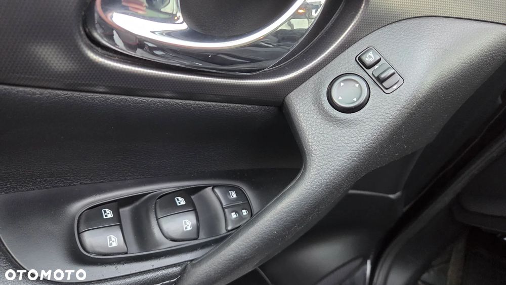 Nissan Qashqai 1.5 dCi N-Connecta - 20
