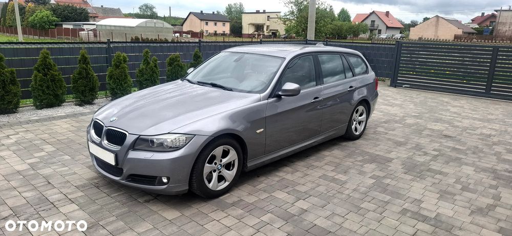 BMW Seria 3 320d Efficient Dynamics Edition Edition Luxury Line Purity - 31
