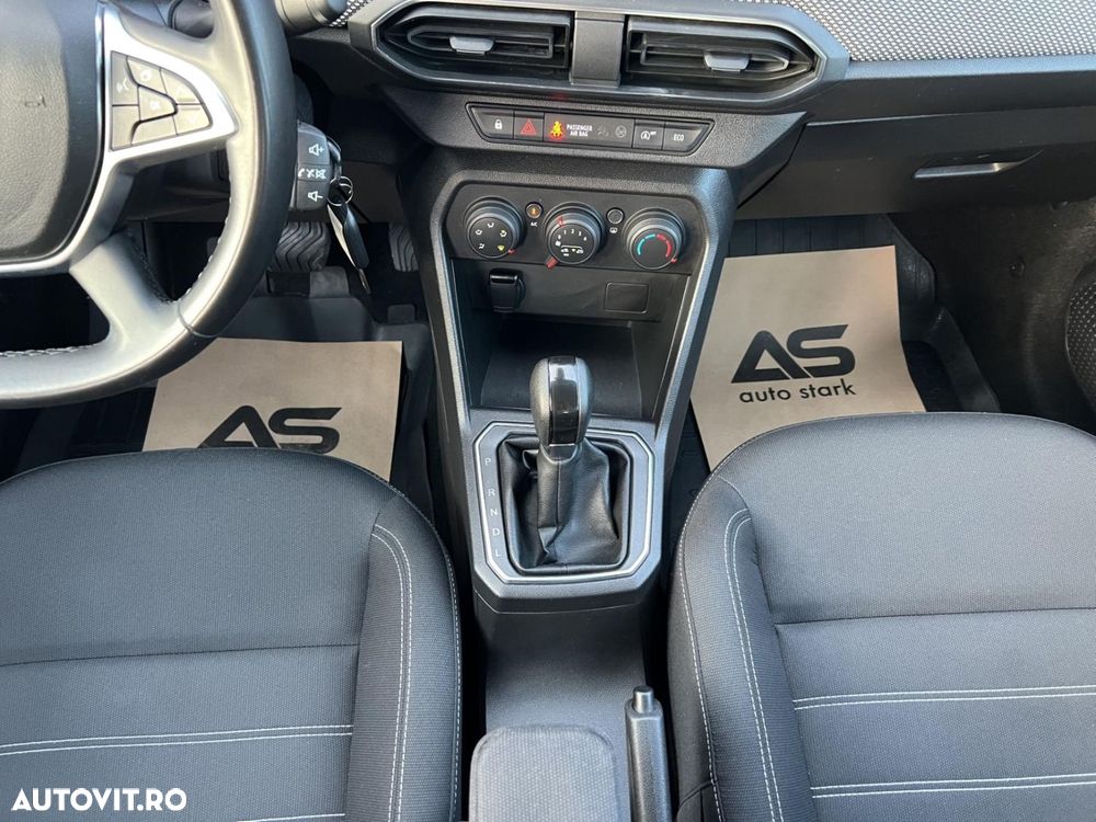 Dacia Logan TCe 90 CVT Expression - 29