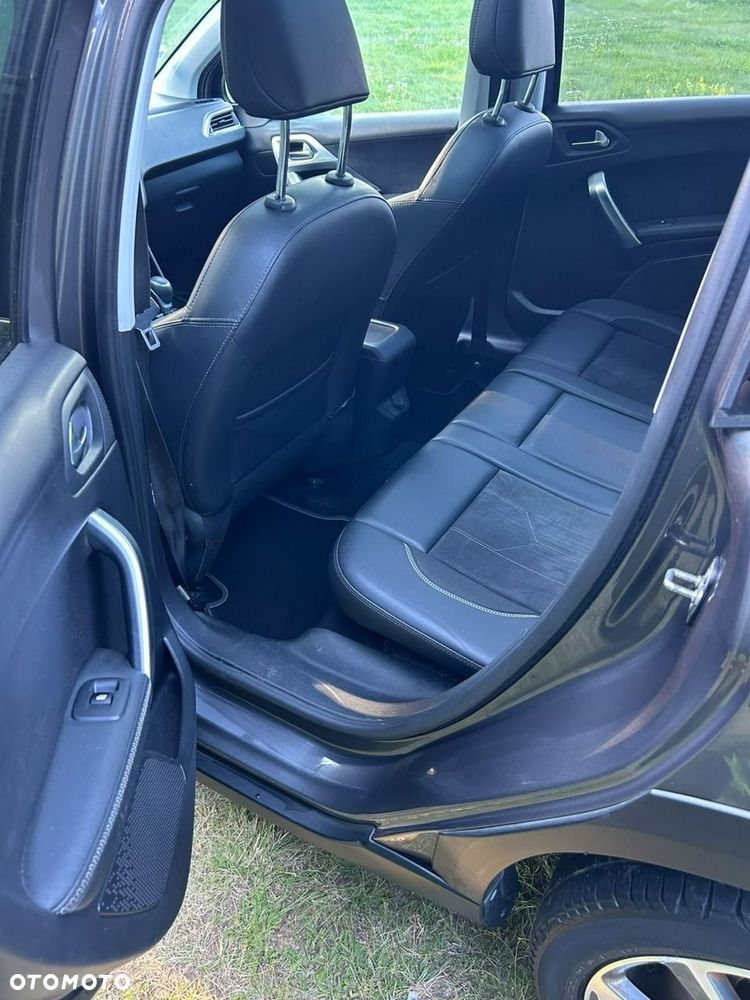 Peugeot 2008 - 17