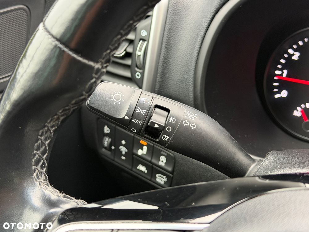 Kia Sportage 1.6 T-GDI 2WD Black Edition - 35