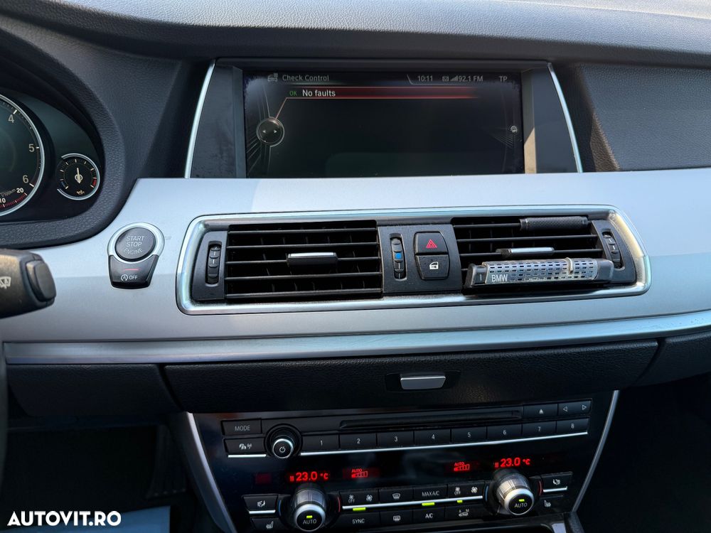 BMW Seria 5 530d xDrive - 15