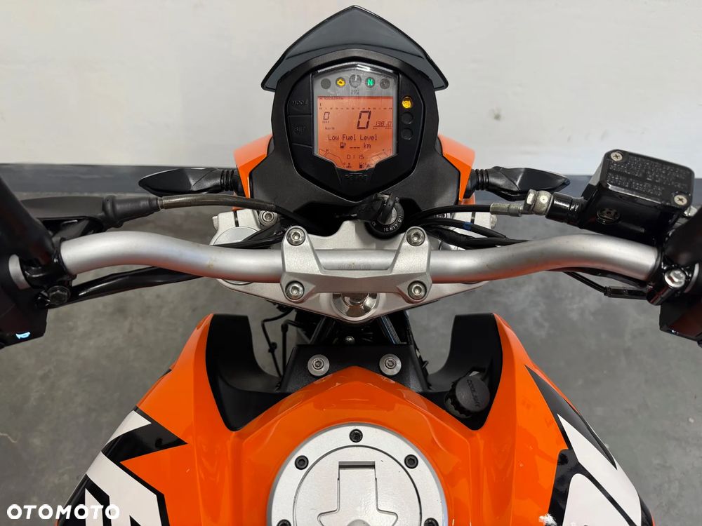 KTM Duke 125 - 9