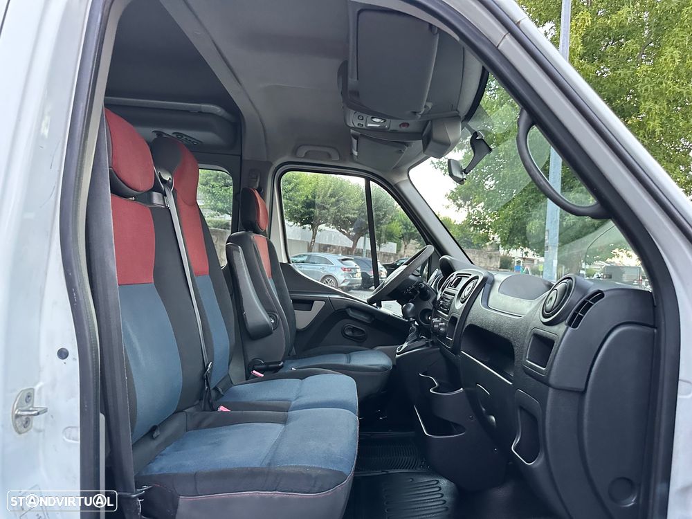 Renault Master 17 Lugares - 40