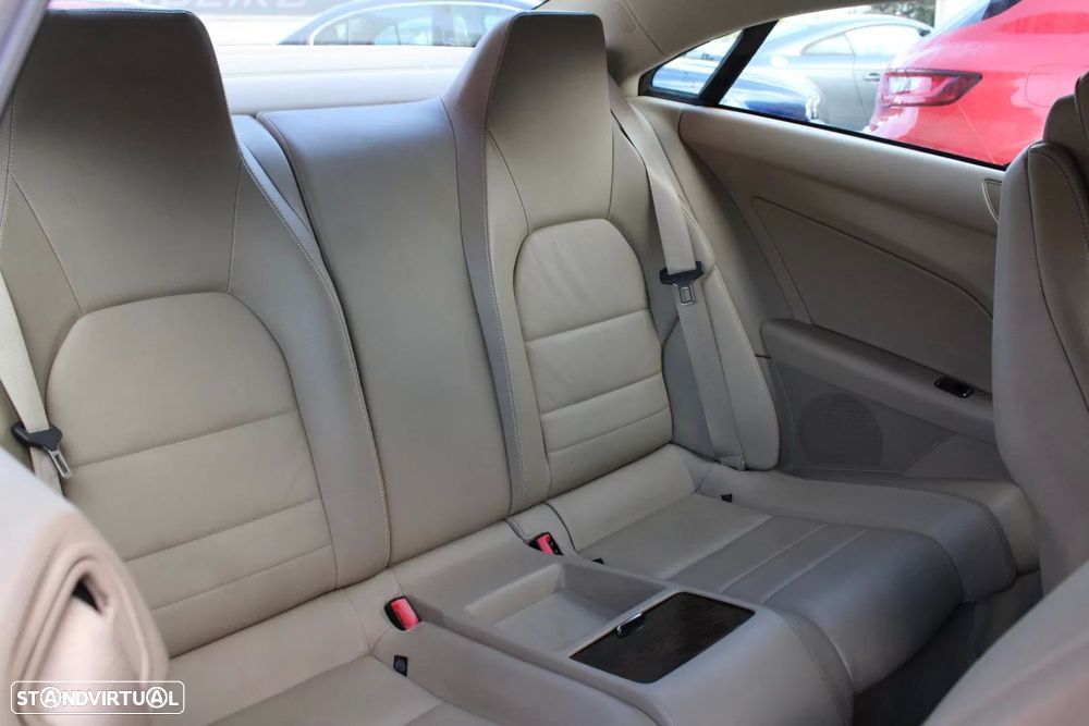 Mercedes-Benz E 200 CGI Elegance BlueEfficiency - 17