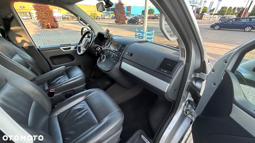 Volkswagen Multivan - 39