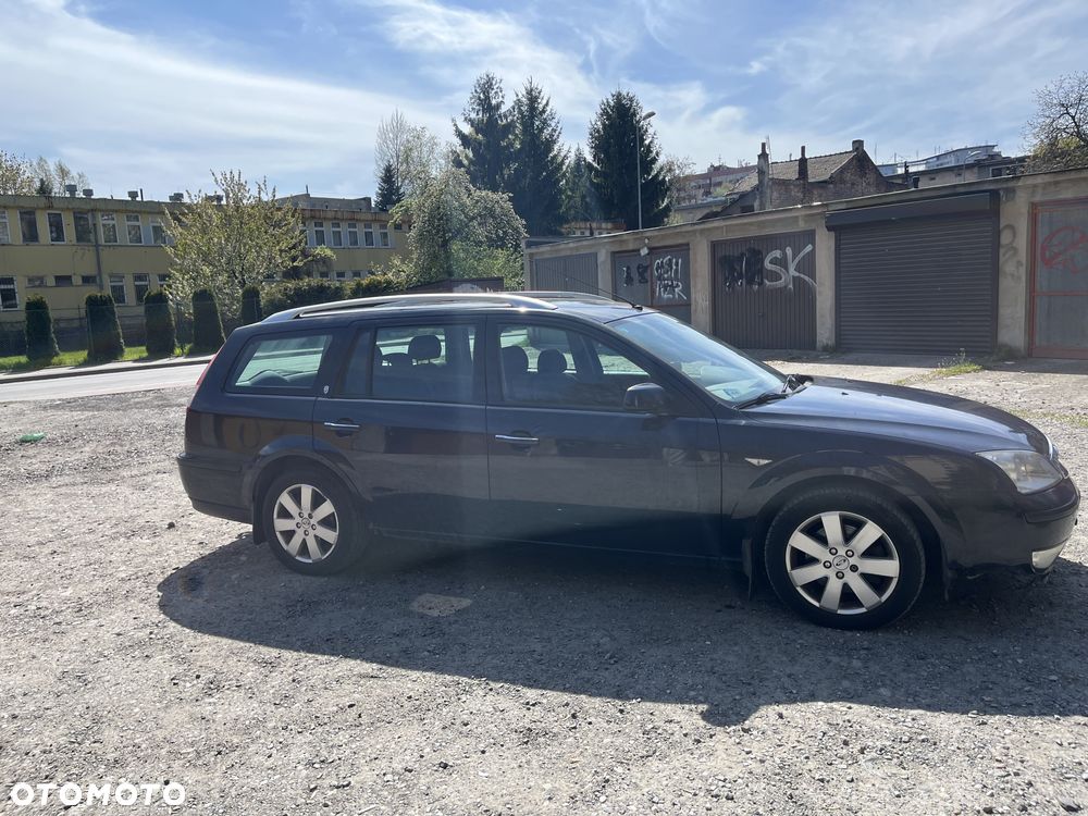 Ford Mondeo 2.2 TDCi Ghia - 5