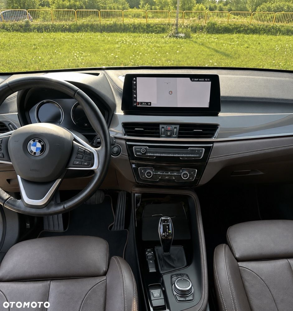BMW X1 xDrive18d xLine - 14