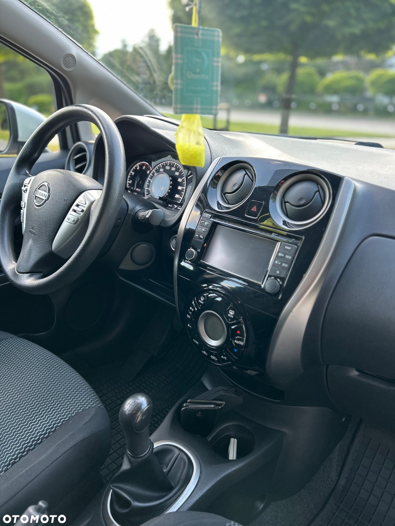 Nissan Note - 12