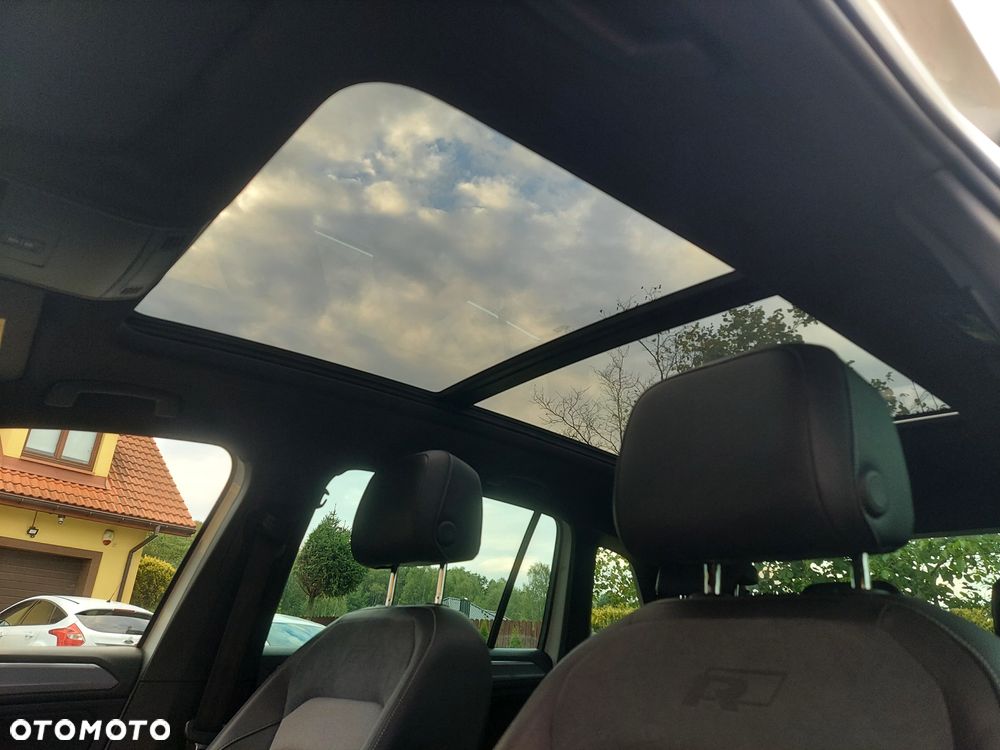 Volkswagen Tiguan 2.0 TDI SCR 4MotION DSG R-Line - 15