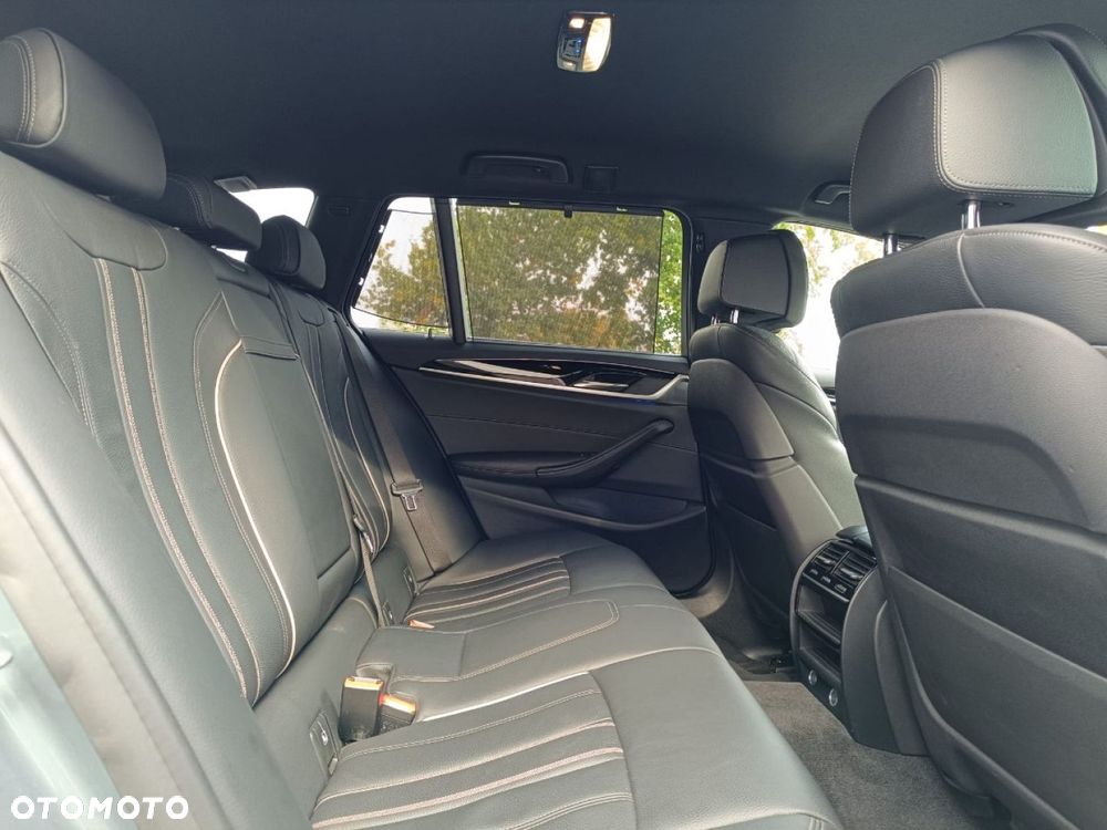 BMW Seria 5 - 36