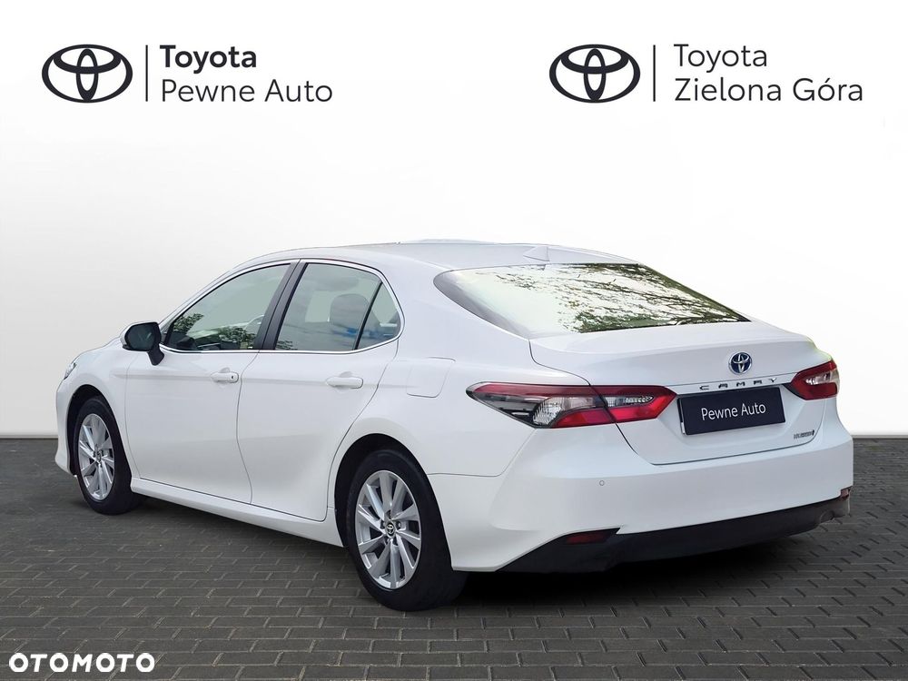 Toyota Camry 2.5 Hybrid Comfort CVT - 3