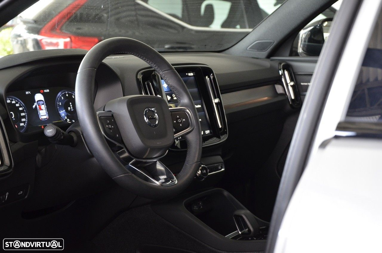 Volvo XC 40 1.5 T2 Plus Dark Auto - 8