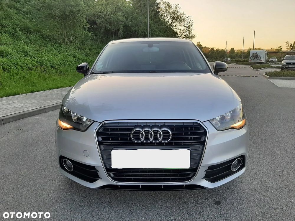 Audi A1 Sportback 1.6 TDI S tronic Ambition - 11