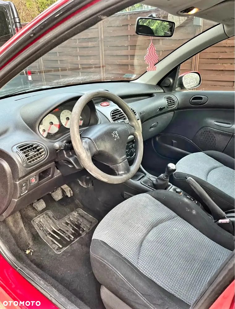 Peugeot 206 - 5