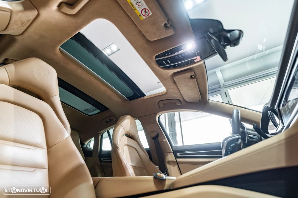 Porsche Panamera Turbo S E-Hybrid - 11