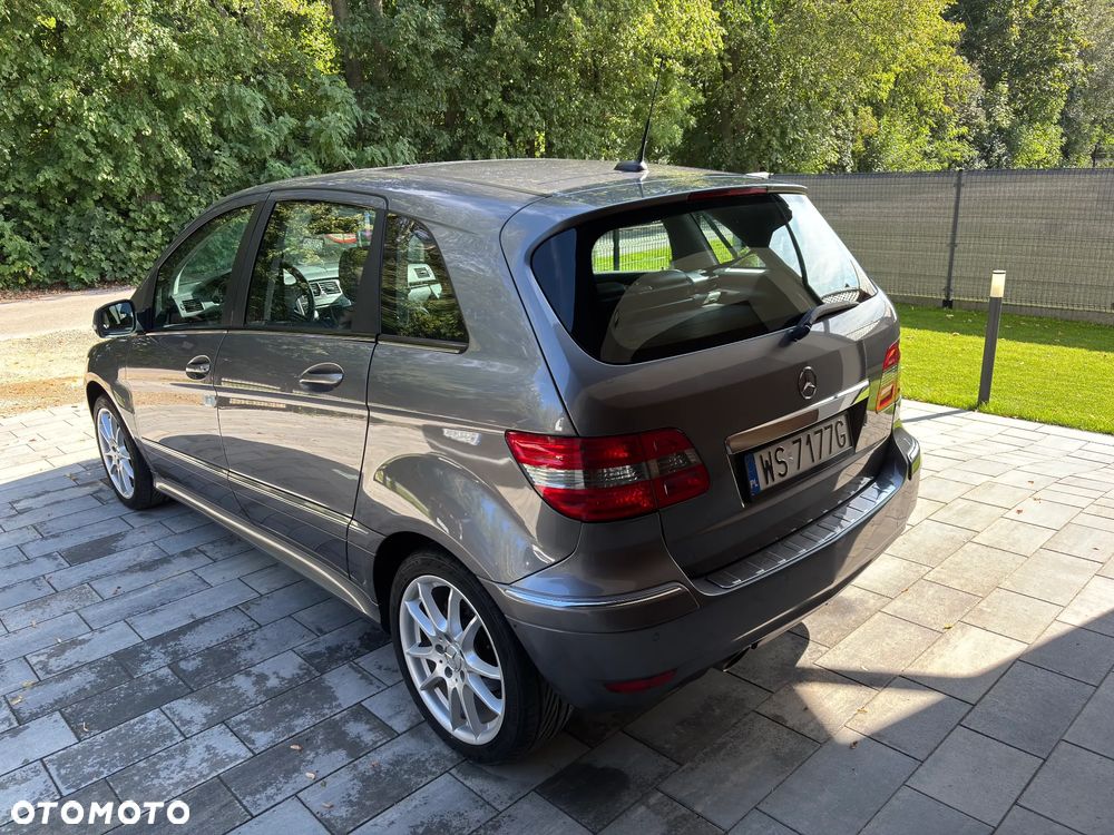 Mercedes-Benz Klasa B 200 Autotronic - 17