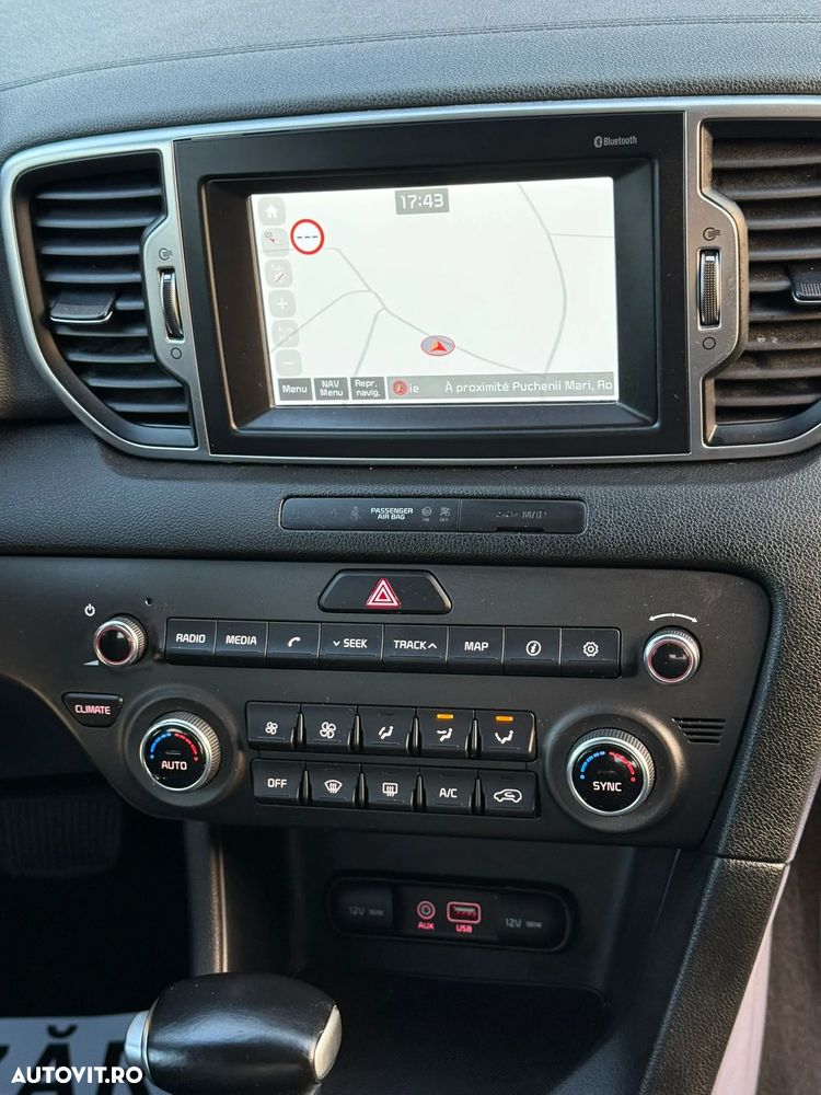 Kia Sportage 1.7 CRDI 2WD ISG Aut. Dream-Team Edition - 13