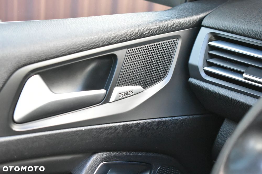 Peugeot 308 2.0 HDi Allure - 16