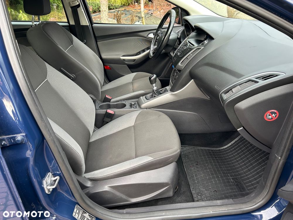 Ford Focus - 30