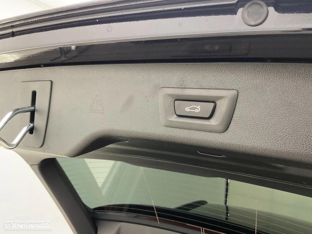 BMW 530 e Pack Desportivo M — fotografia 19