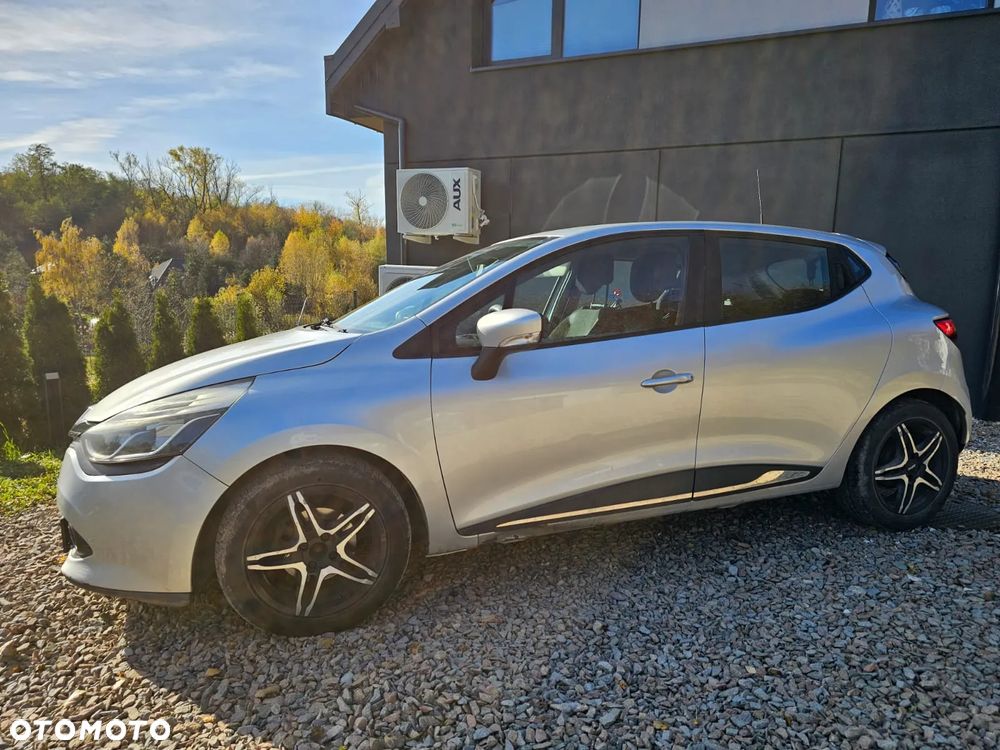Renault Clio - 2