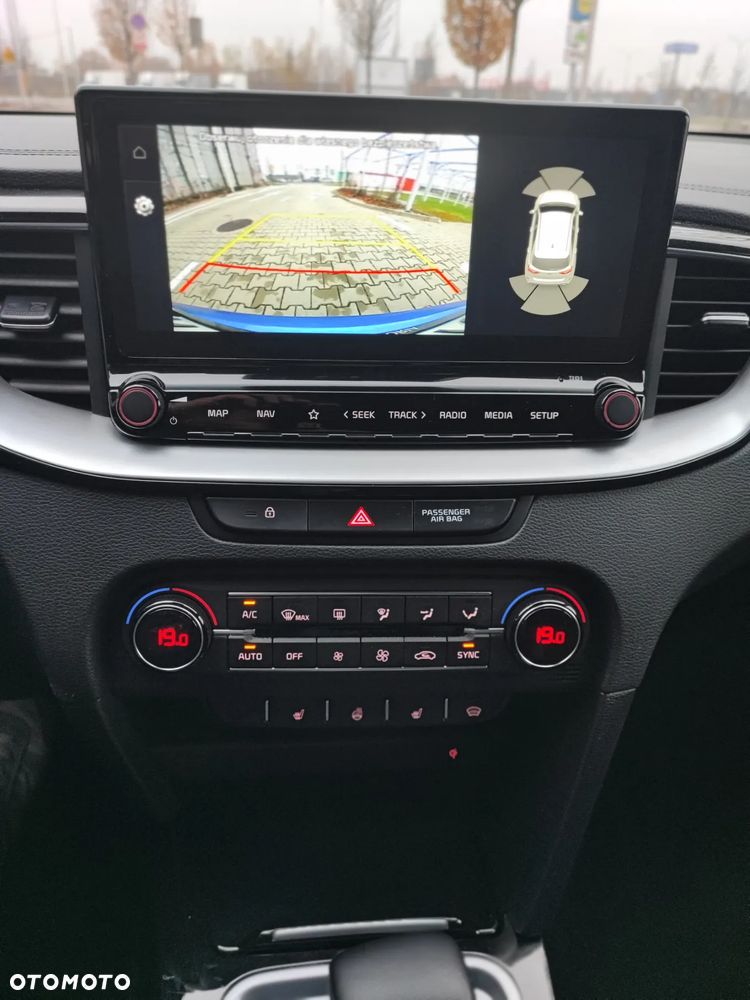 Kia ProCeed 1.6 T-GDI GT DCT - 25