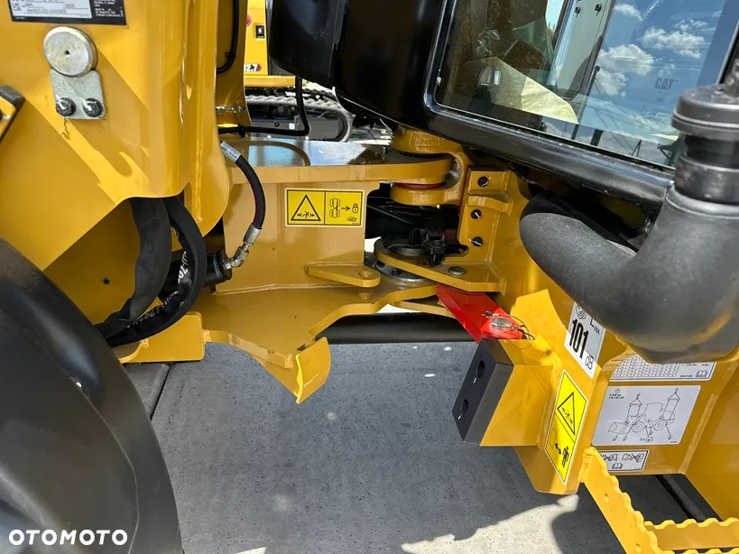 Caterpillar 906 - 19