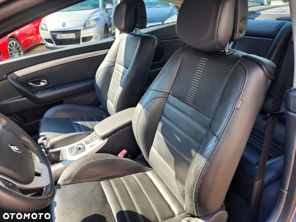 Renault Laguna TCe205 GT - 21