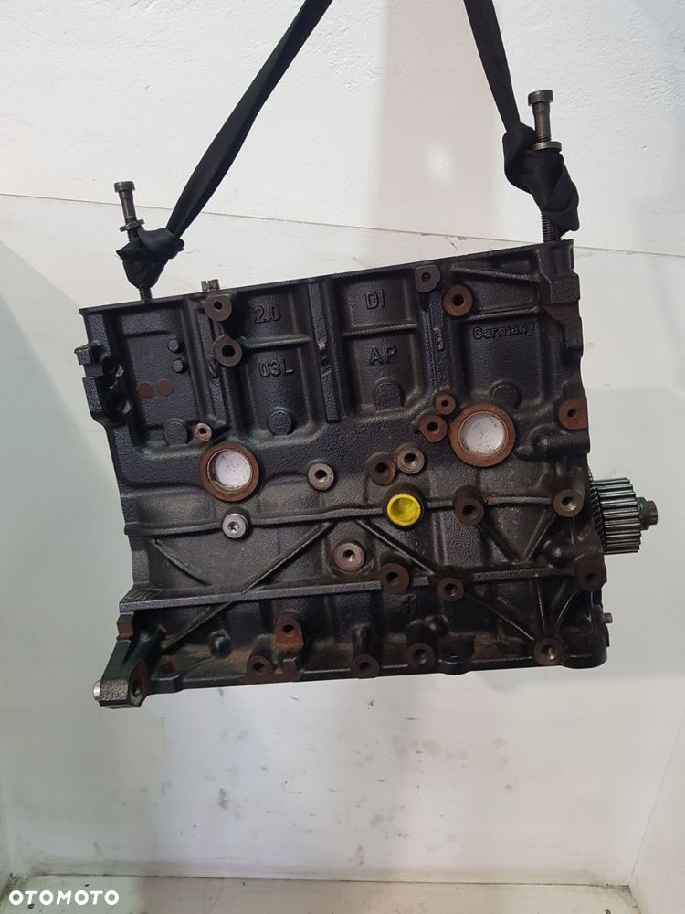 dół blok silnika 03l021ap vw transporter t5 2.0 tdi cfc - 4