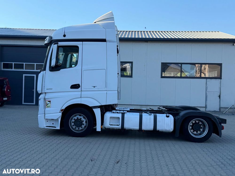 Mercedes-Benz ACTROS - 15