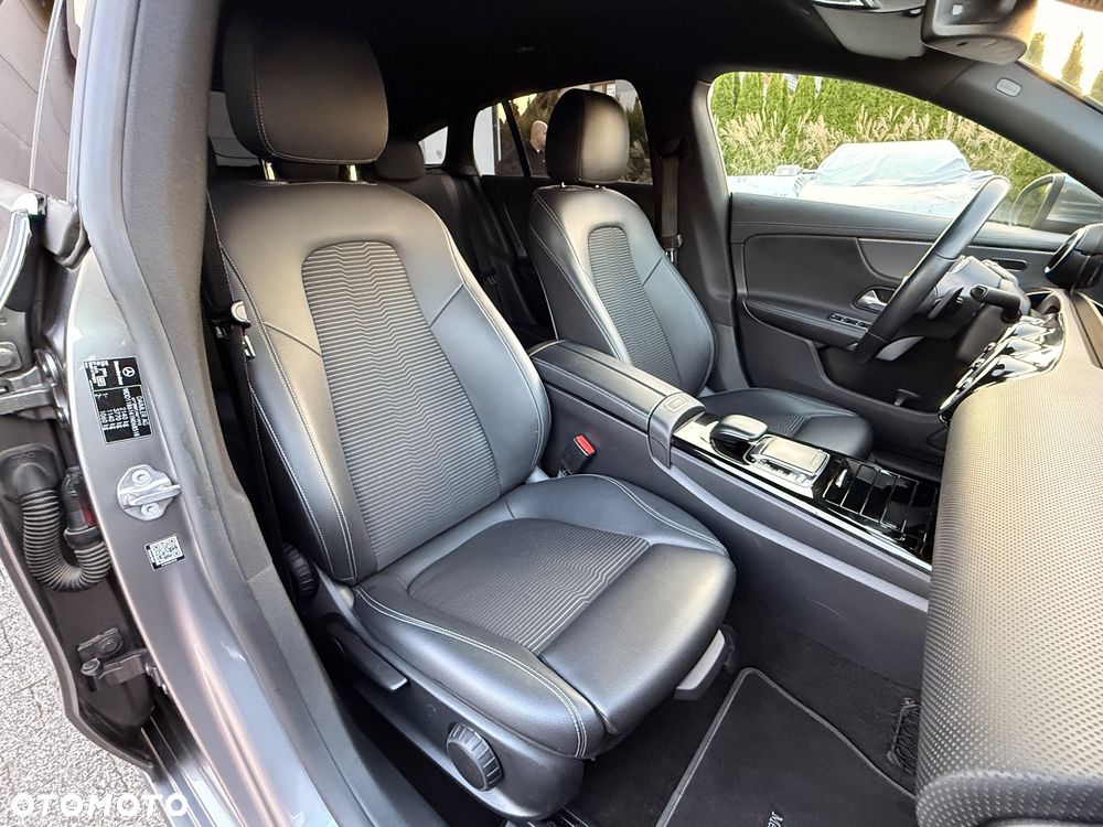 Mercedes-Benz CLA 220 d Progressive 8G-DCT - 23