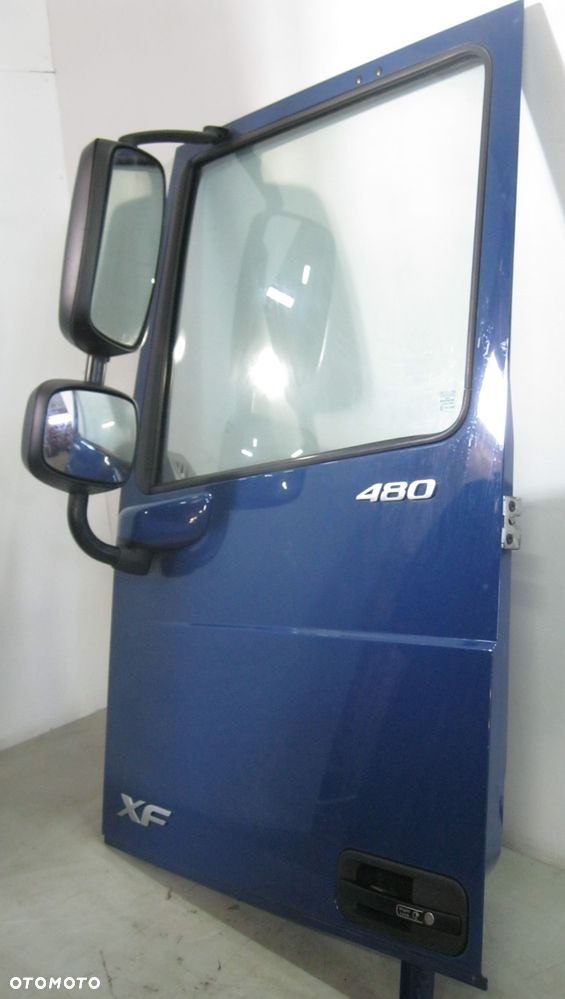DRZWI PRAWE DAF XF POLIFT ORYGINAŁ KOMPLETNE (białe, czerwone, niebieskie) - 3
