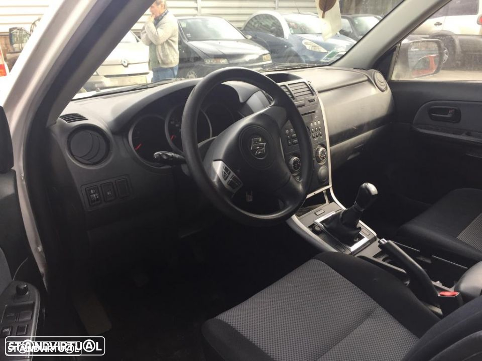 Suzuki Grand Vitara 1.9 DDIS de 2008 para peças - 4