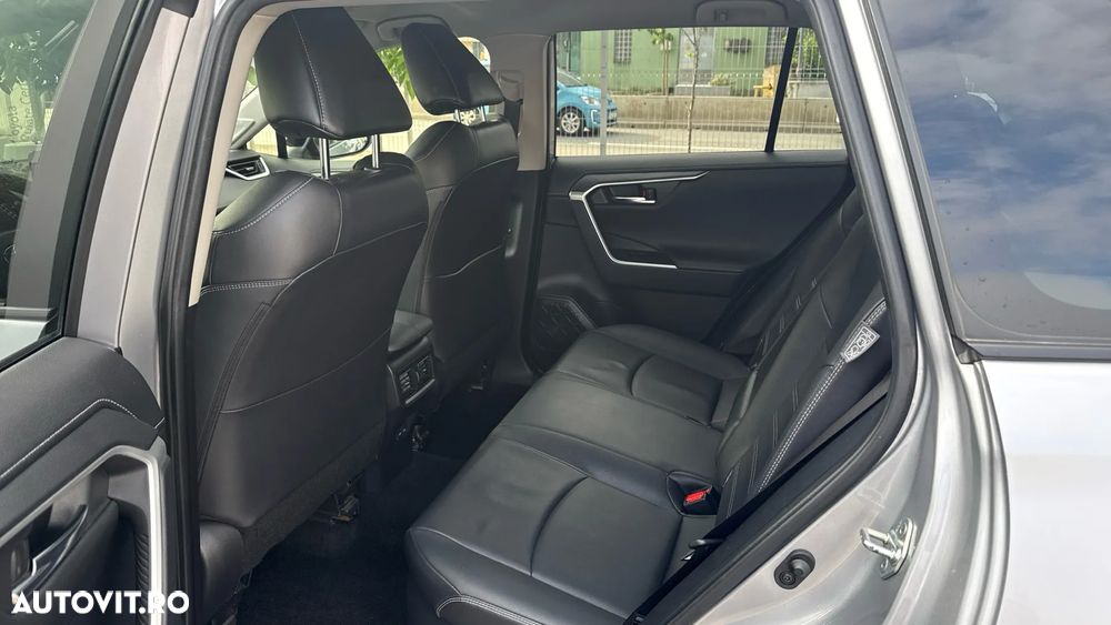 Toyota RAV4 2.5 VVT-iE 4x4 Luxury - 25