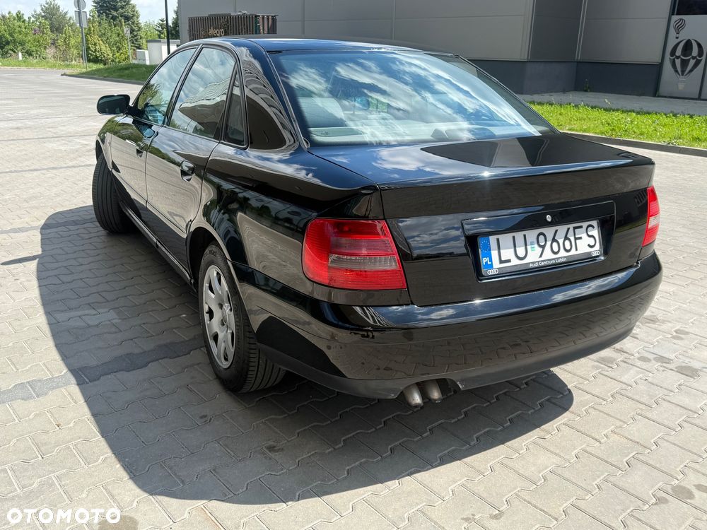 Audi A4 Limousine - 7