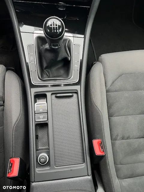 Volkswagen Golf VII 1.4 TSI BMT Highline - 14