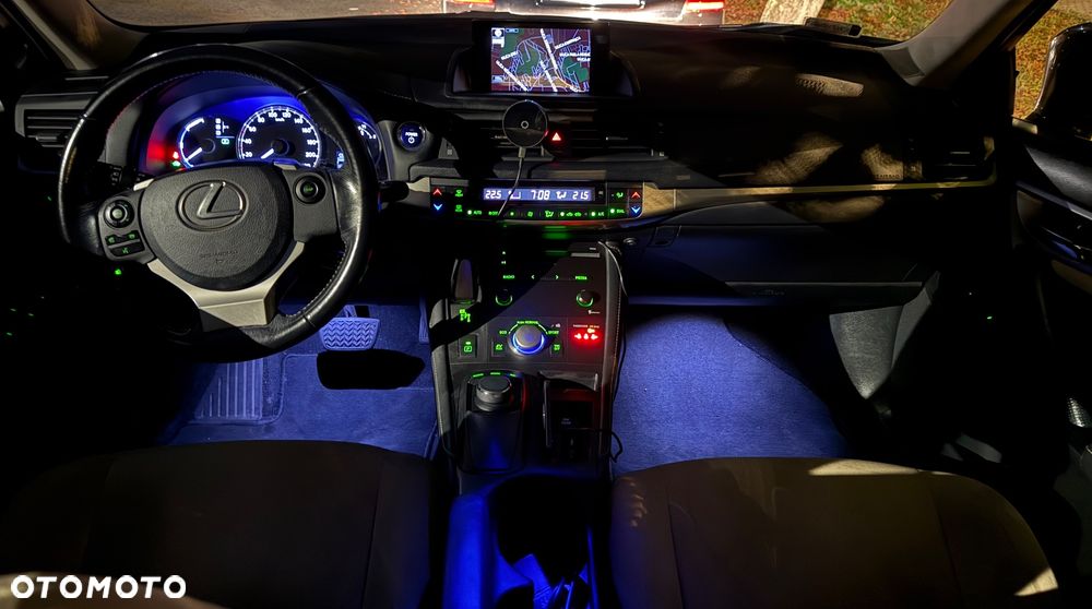 Lexus CT 200h Elegance - 18