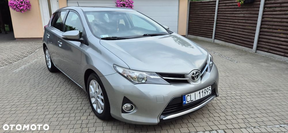 Toyota Auris 2.0 D-4D Life - 3