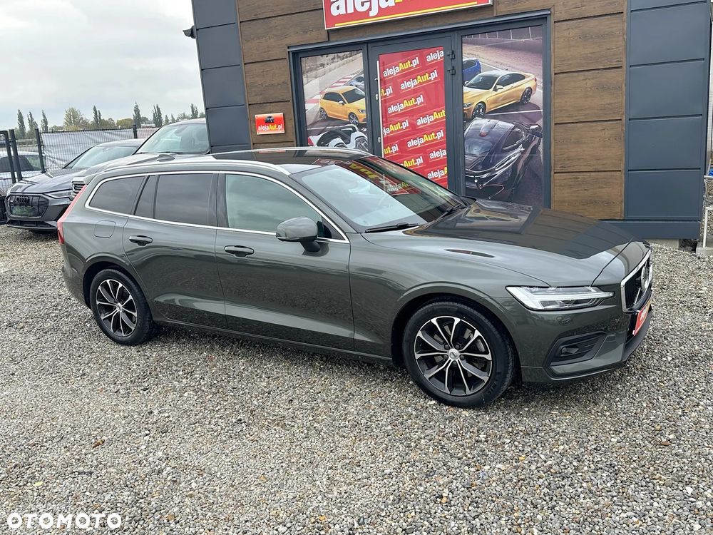Volvo V60 B3 B Momentum Pro