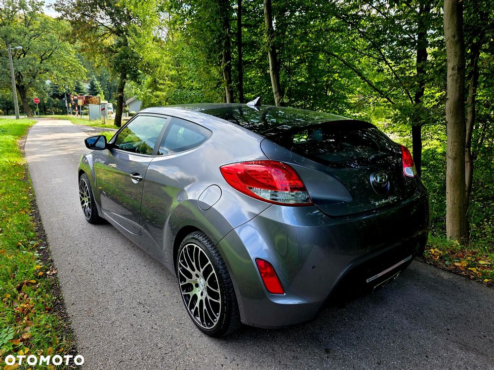 Hyundai Veloster 1.6 DCT Premium - 22