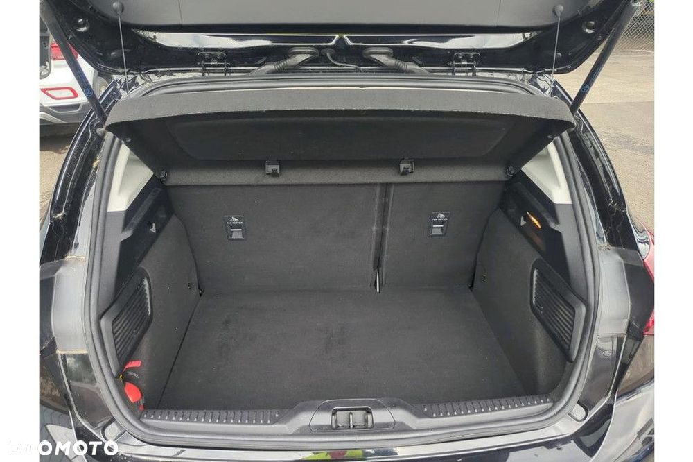 Ford Focus 1.0 EcoBoost Titanium - 9