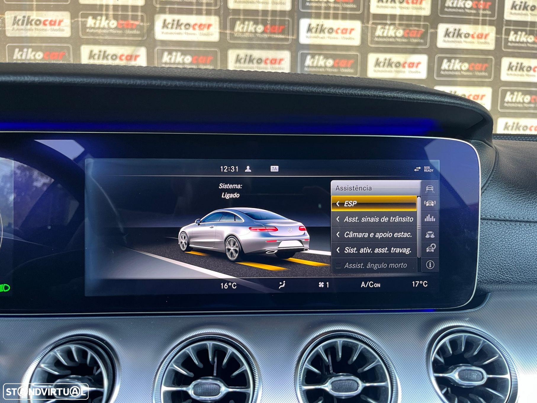 Mercedes-Benz E 220 d Coupe 9G-TRONIC AMG Line - 45