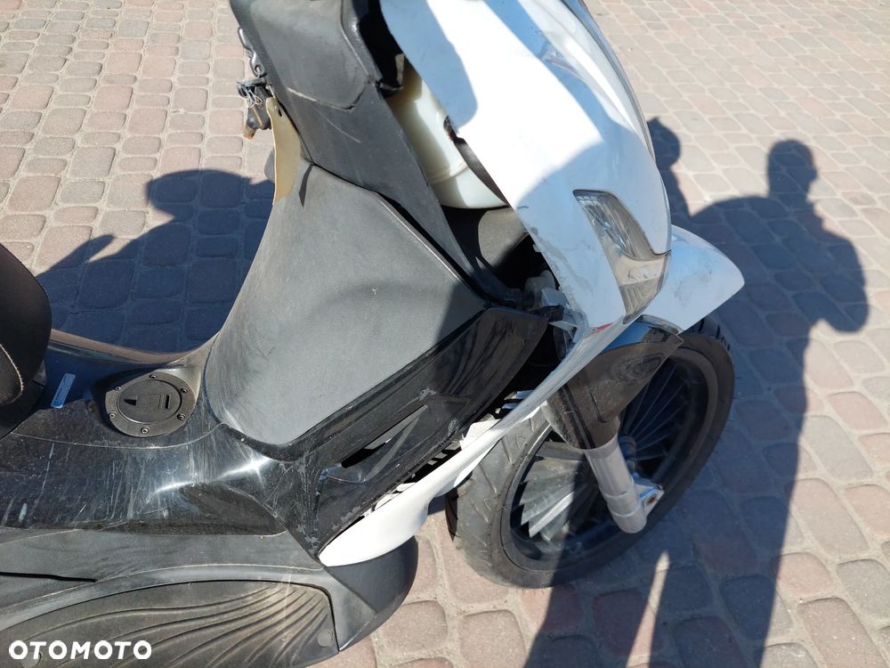 Piaggio Beverly - 13