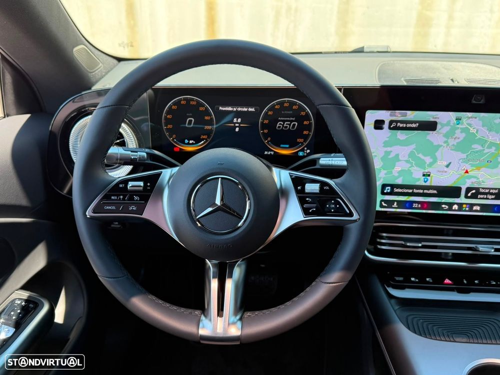 Mercedes-Benz CLA 250+ EQ Shooting Brake - 12