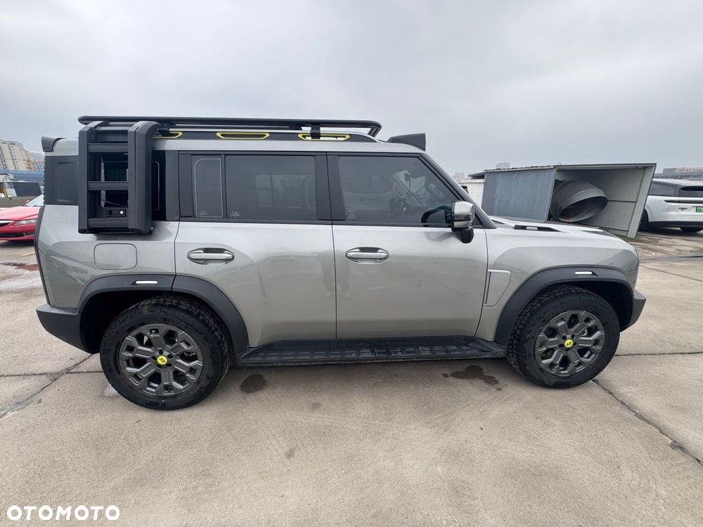 Jetour Traveller - 8