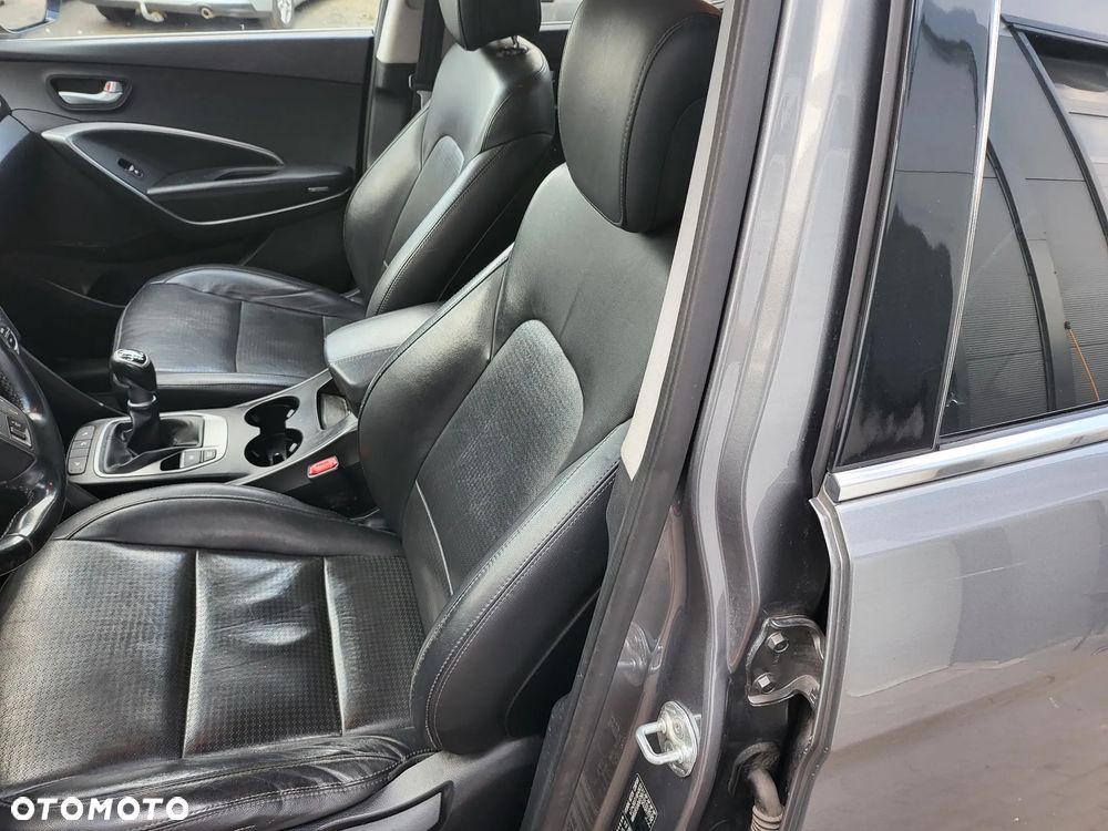 Hyundai Santa Fe 2.0 CRDi Premium - 32