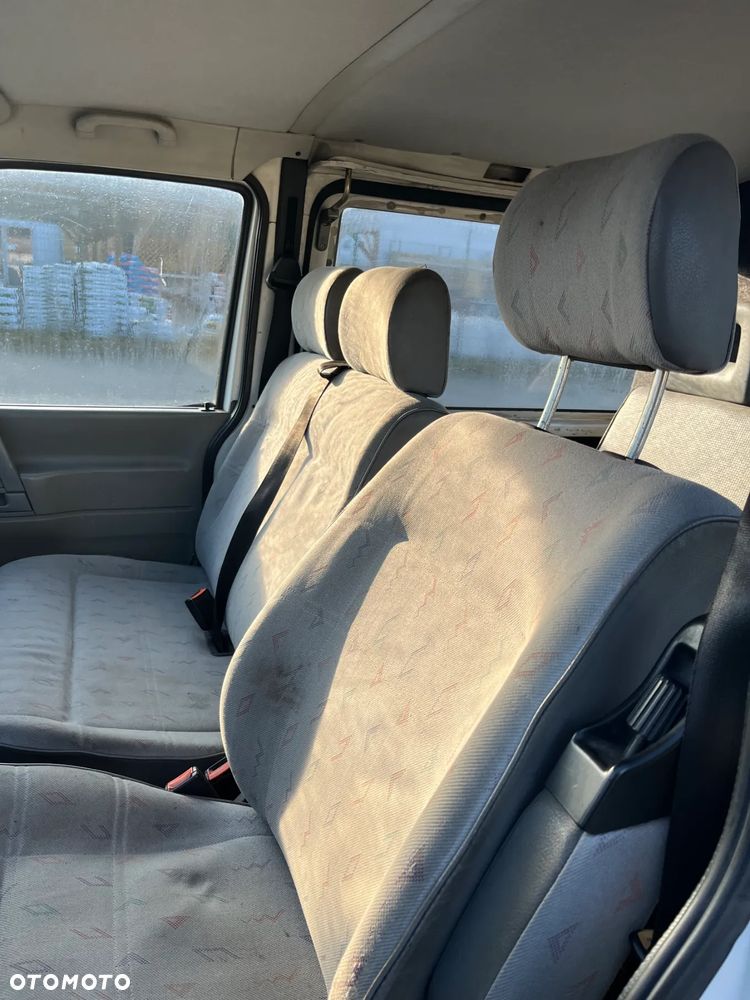 Volkswagen Transporter - 8