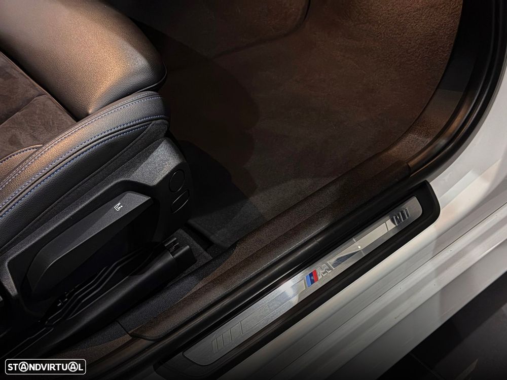 BMW 330 e Pack M Auto - 39