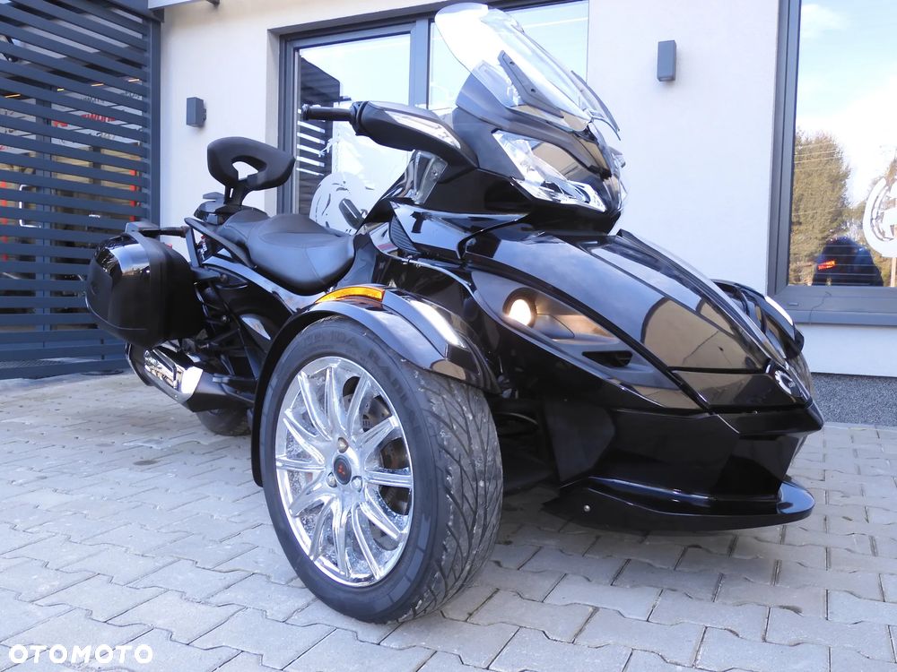 Can-Am Spyder - 21